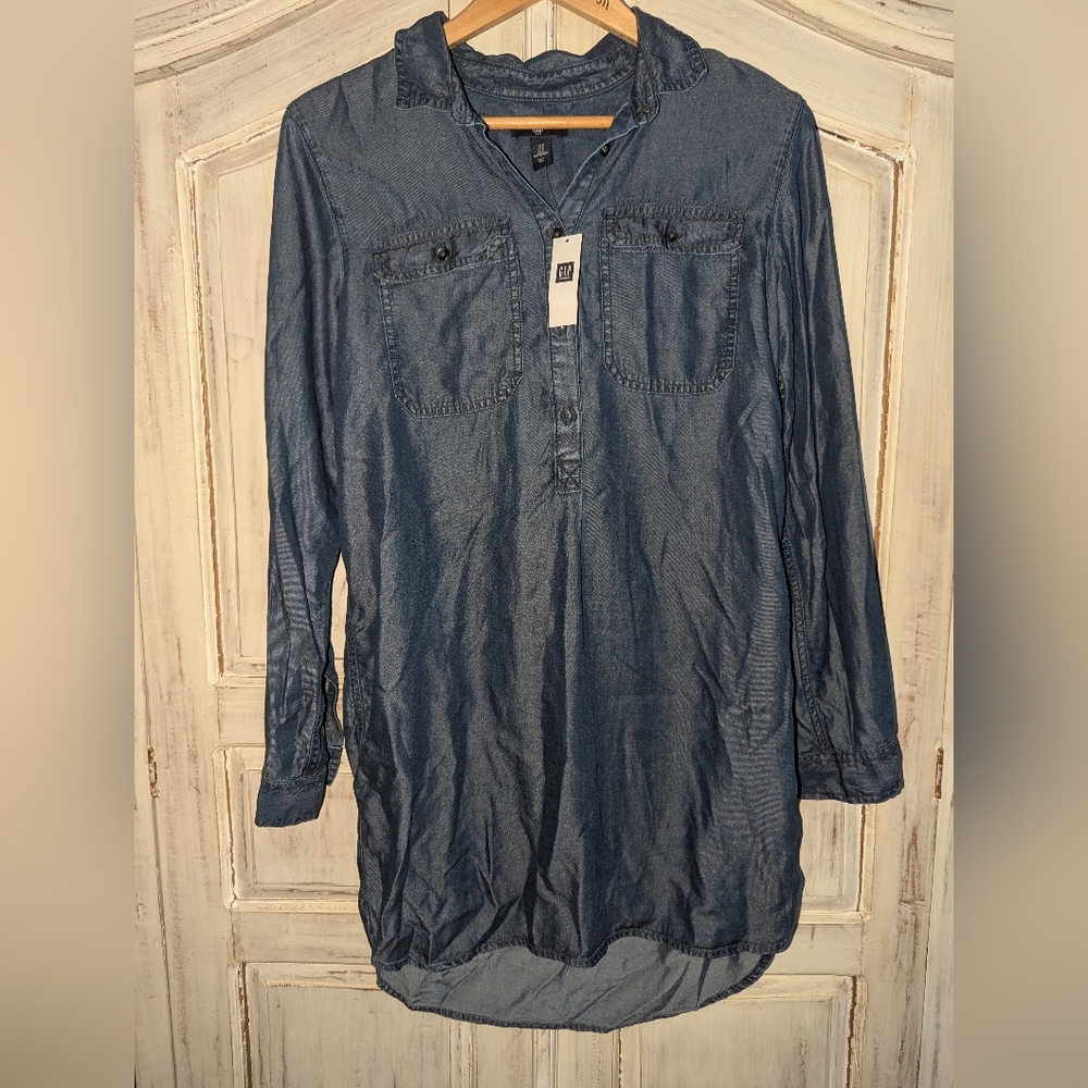 Gap Denim Dress Button Up Soft Blue Light Weight Long Sleeve. NWT